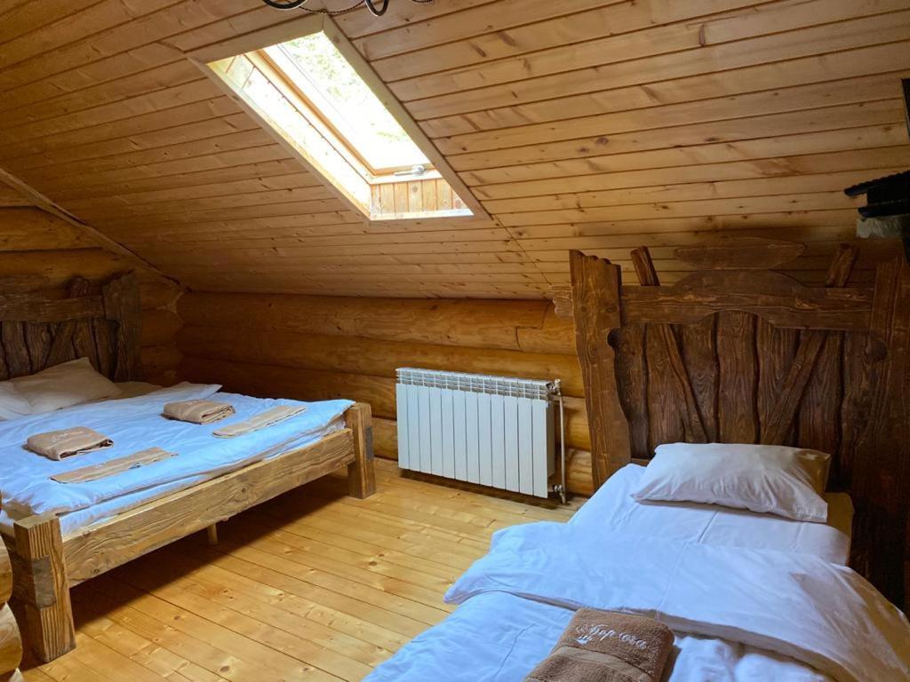 Hotel Berloga-Sinevir Synevyrsʼka Polyana Dış mekan fotoğraf