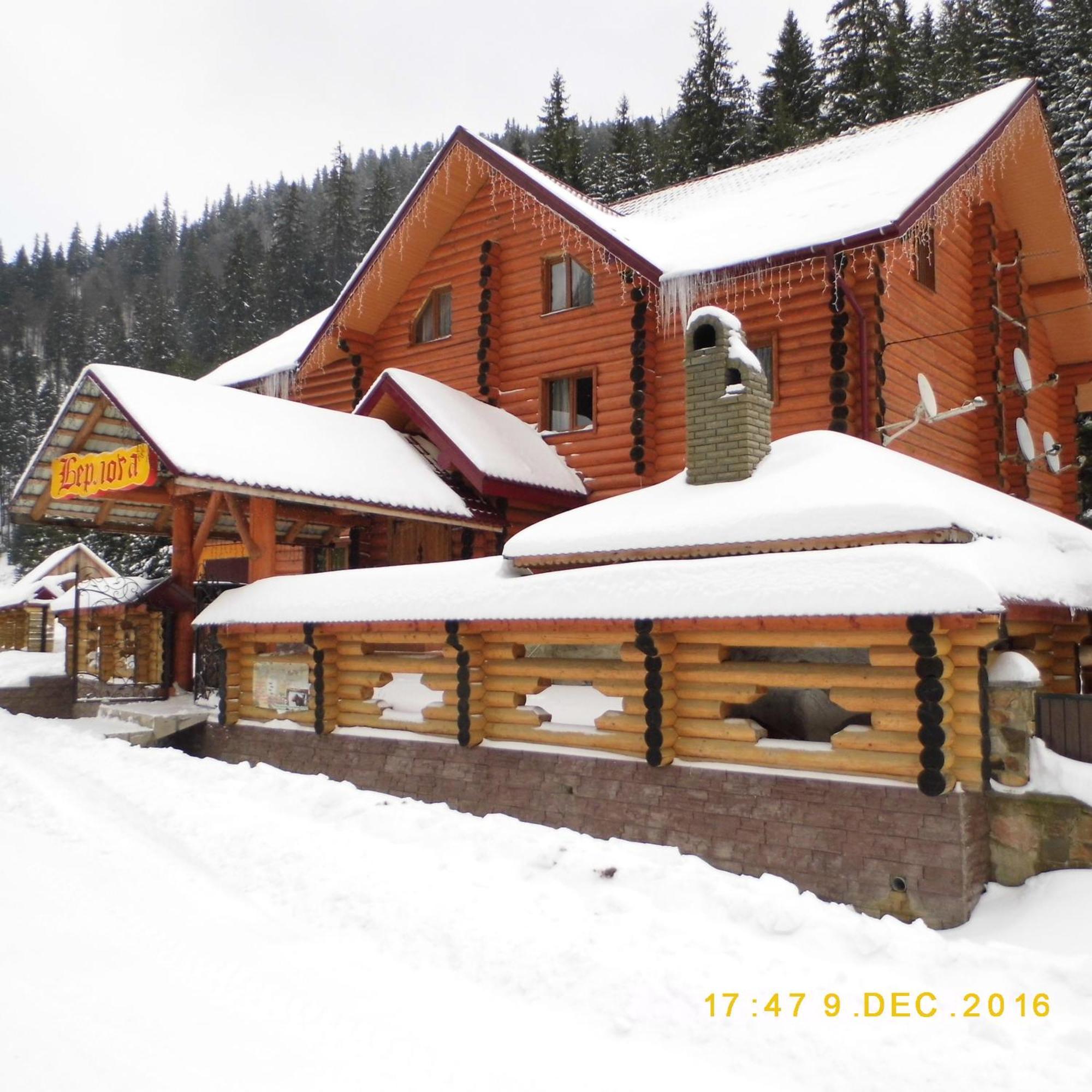 Hotel Berloga-Sinevir Synevyrsʼka Polyana Dış mekan fotoğraf