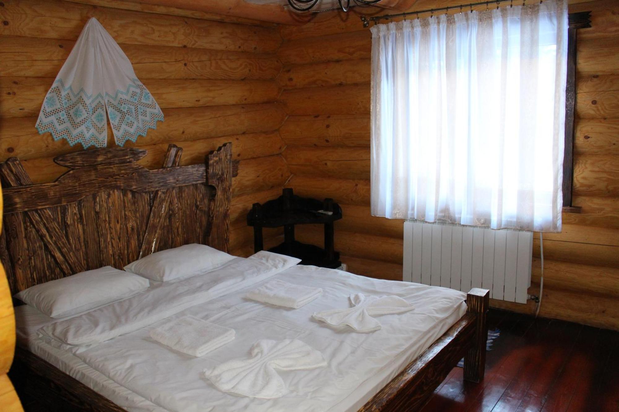 Hotel Berloga-Sinevir Synevyrsʼka Polyana Dış mekan fotoğraf